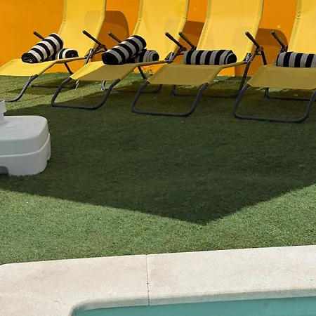 فيلة Pool, Bbq & Soccer *