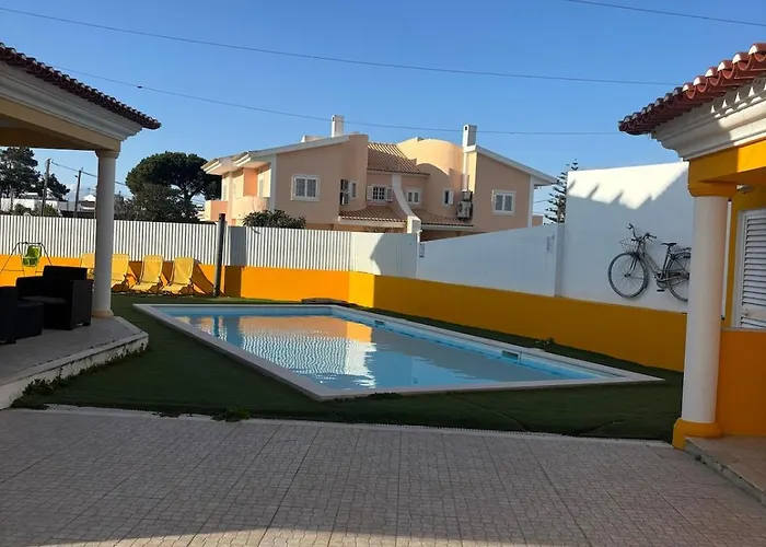 فيلة Pool, Bbq & Soccer Aroeira (Setubal)