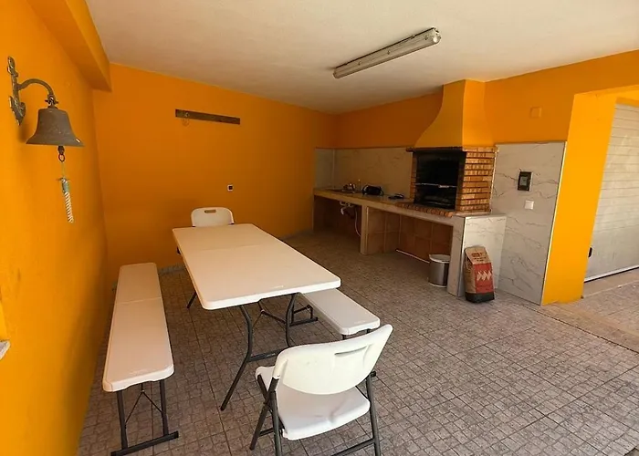 Pool, Bbq & Soccer Aroeira (Setubal)